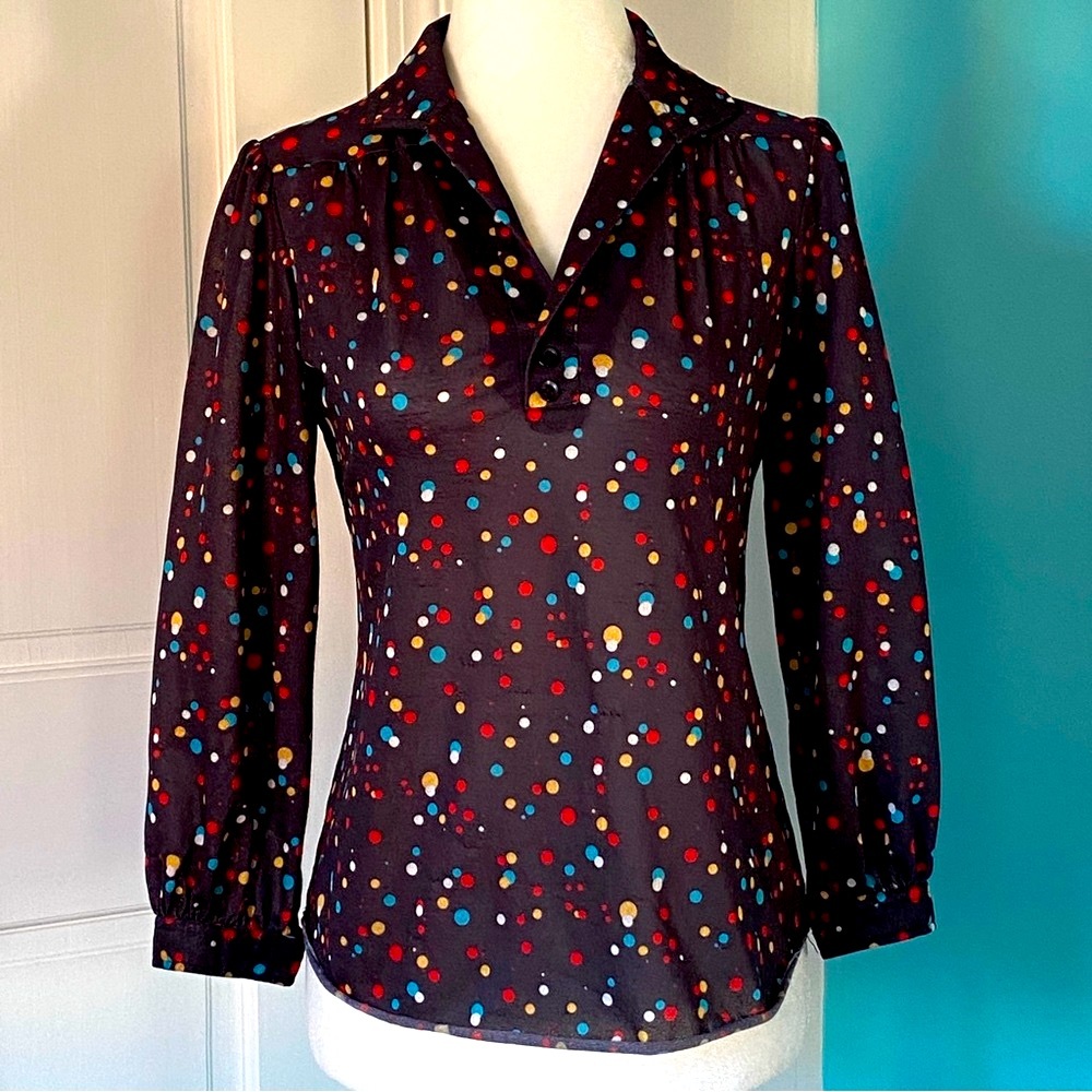 VINTAGE polka dot v neck pullover blouse (size S)